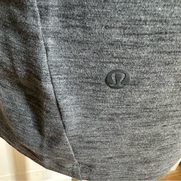 Lululemon Surge Warm 1/2 Zip Pullover Size L Heathered Grey $128 - Picture 5 of 6